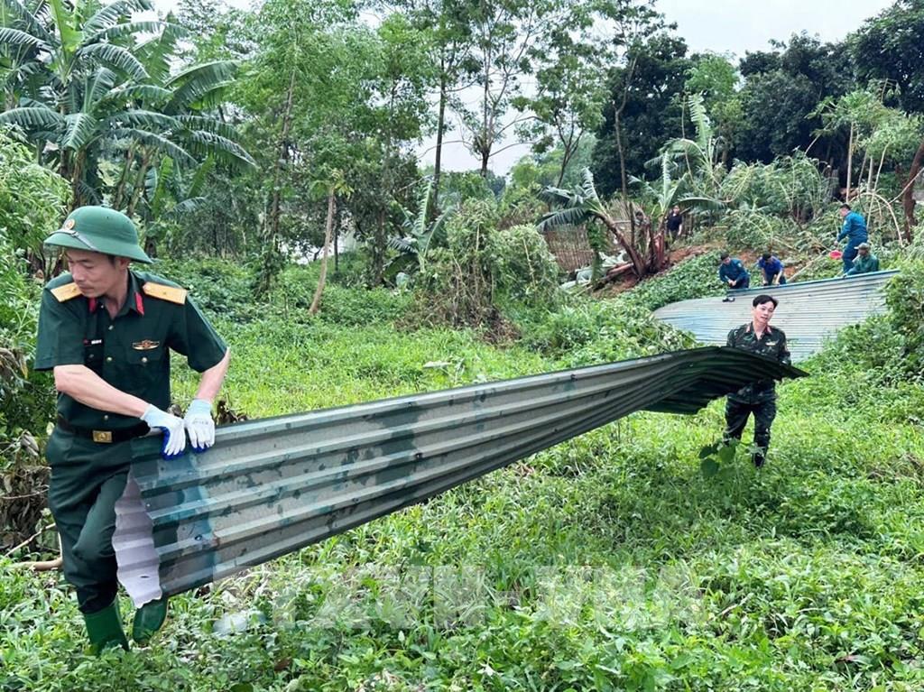 Tuyên Quang: Khẩn trương khắc phục hậu quả sau dông lốc, hạn chế thấp nhất ảnh hưởng đến đời sống người dân.
