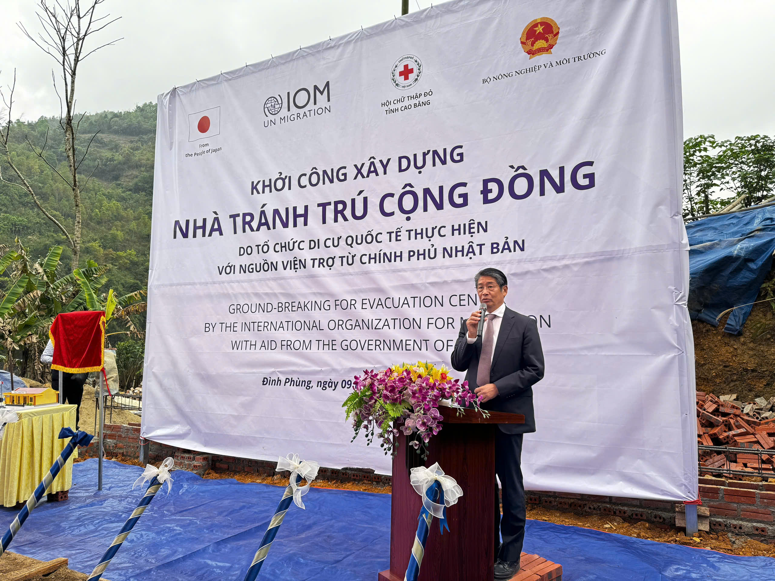 Groundbreaking Ceremony for Community Evacuation Shelter in Cao Bang