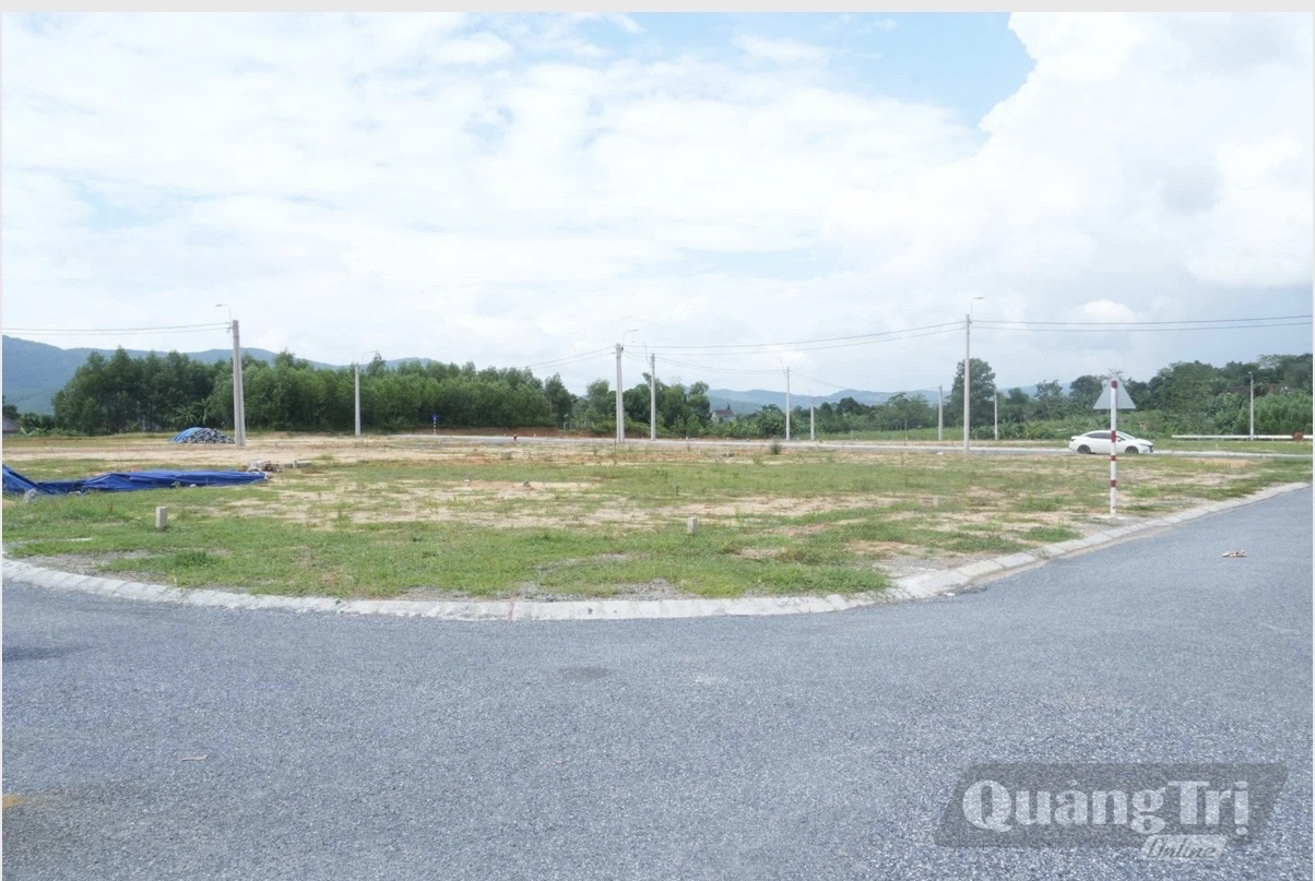 Quảng Trị: Đẩy nhanh tiến độ di dời dân ra khỏi vùng sạt lở