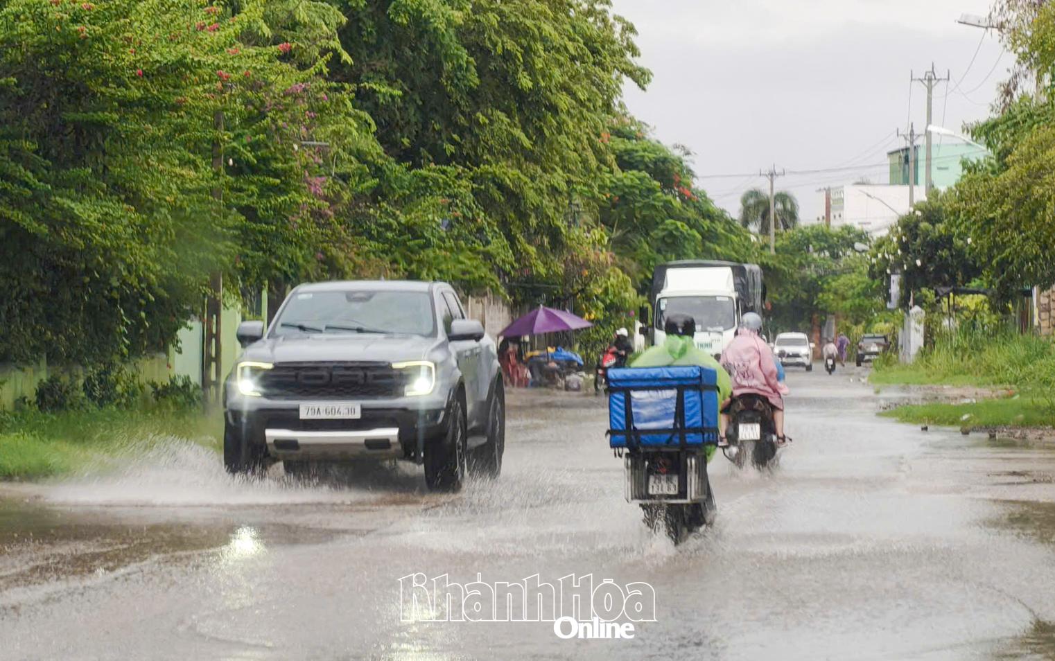 Khánh Hòa: Chủ động ứng phó mưa lớn, lũ quét, sạt lở đất