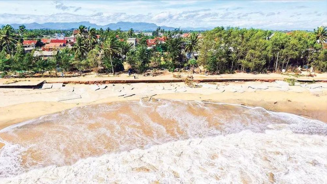 Quảng Ngãi: Bất an do bờ biển bị xâm thực